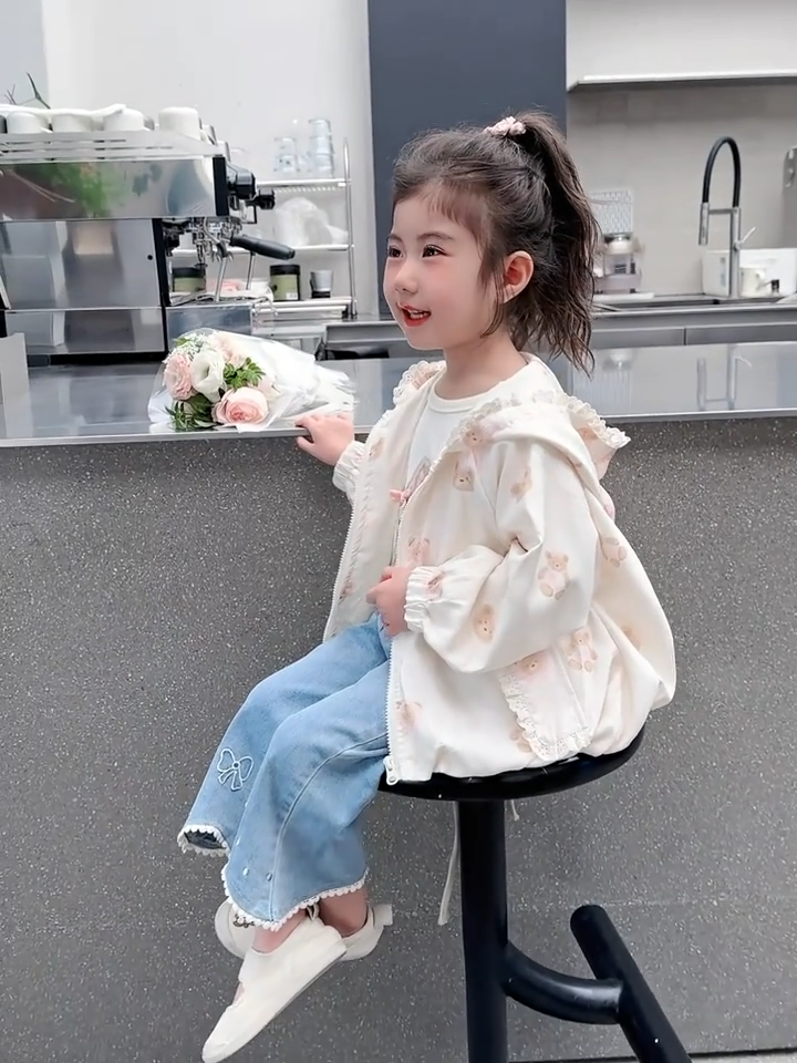 Spring/Autumn New Cute Sweet Fashion Casual Outdoor Travel Zip-Up Hooded Jacket for Girls, Exquisite Versatile Outwear for Kids
